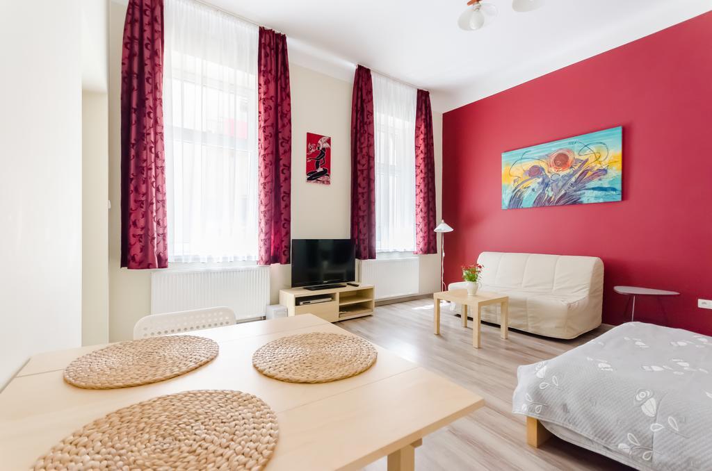 Fantasia Apartments クラクフ エクステリア 写真